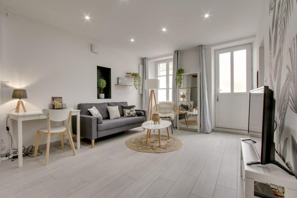 Palm House Sauna City Center Ideal Insead Fontainebleau Exterior photo